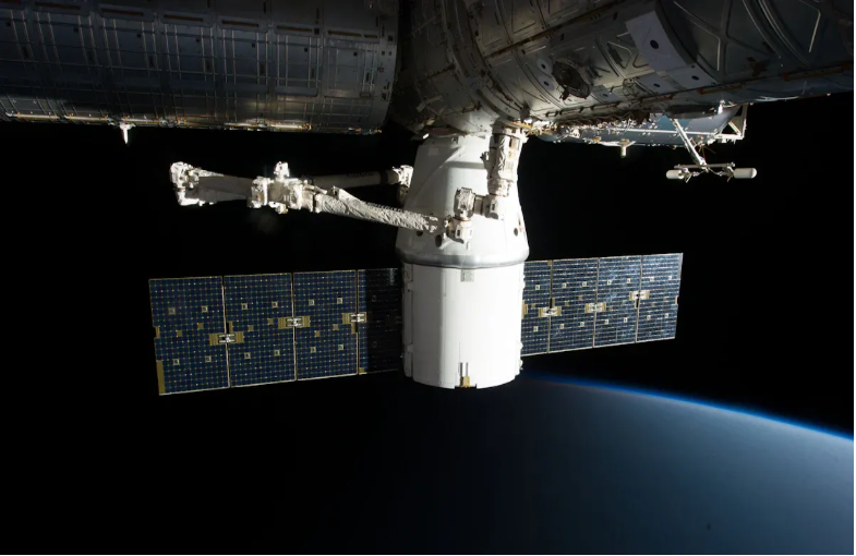 Analyzing Flight Dynamics for LEO Satellite Formations with Space Solar Cells